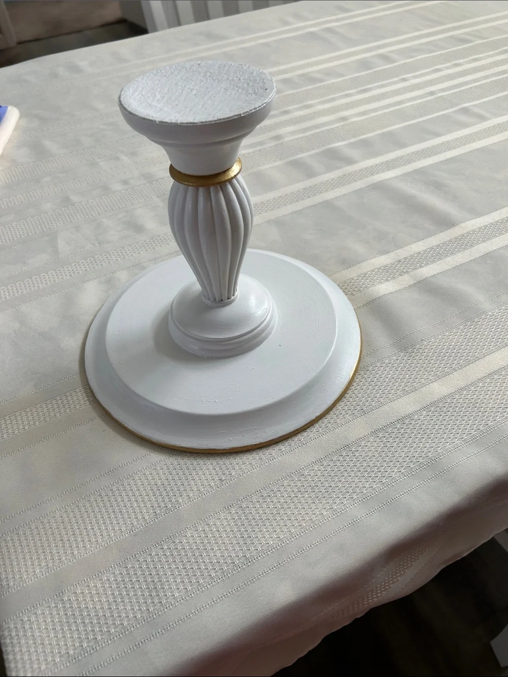 N/A elegant gold